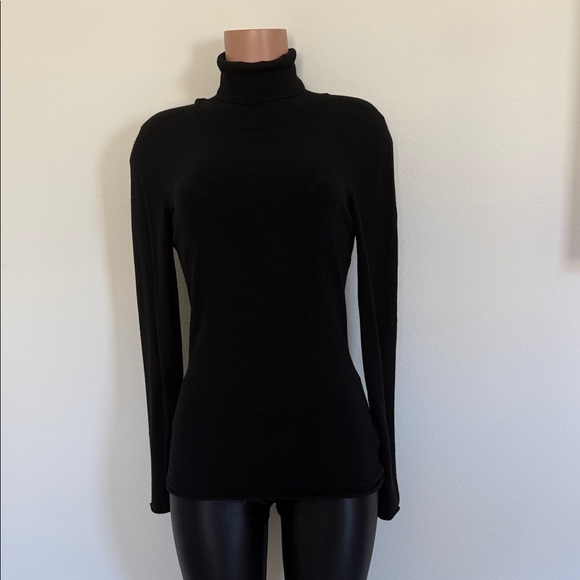 Handmade Sweaters - Sleek Black Turtleneck Knit Top size medium excellent condition